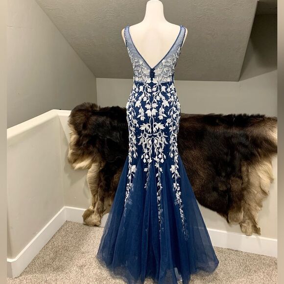 Custom Made Embroidered Lace and Exquisite Beaded 
& Sequins Mermaid Gown - Picture 11 of 17